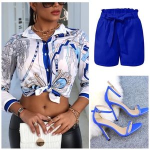 Blue shirt and skirt combination at Vestirenmoda